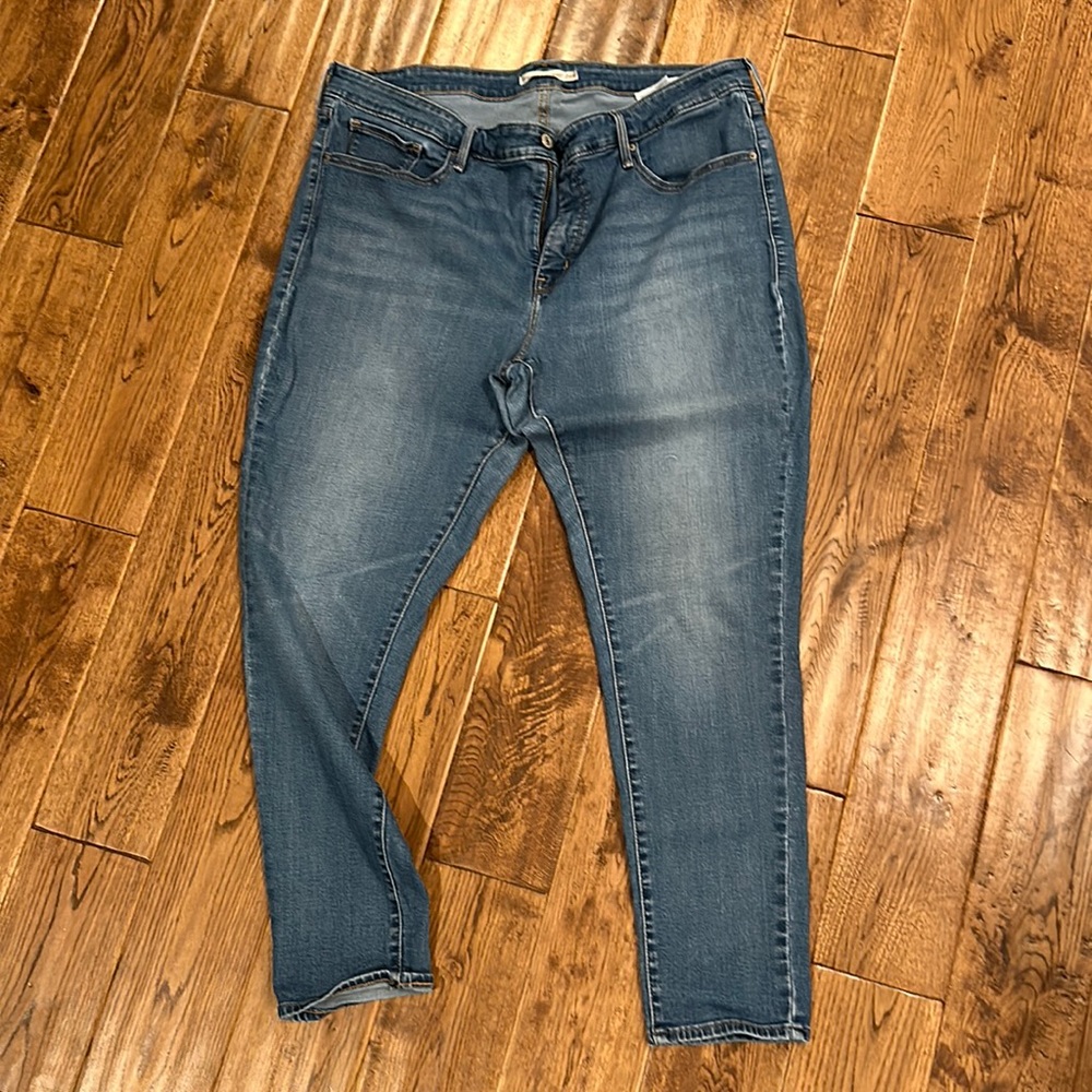 Levi’s women plus size skinny jeans size 24